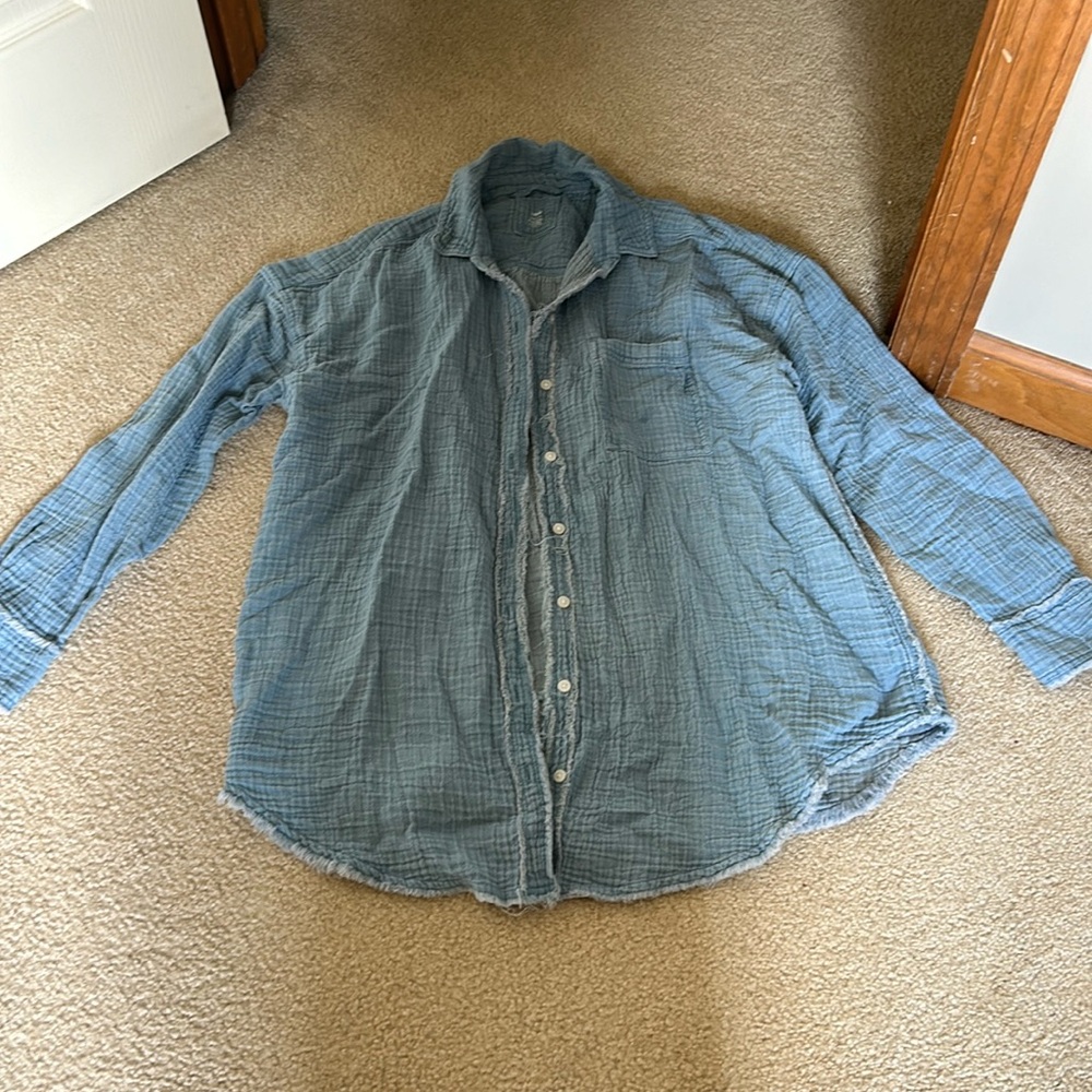 Aerie women’s button up